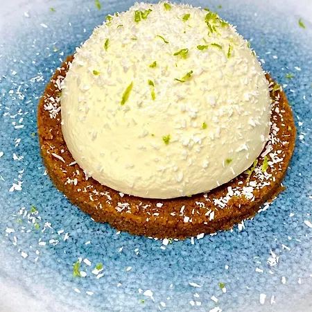 Отель Restaurant Du Plomb Du Cantal 3*