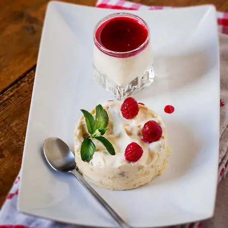 Отель Restaurant Du Plomb Du Cantal