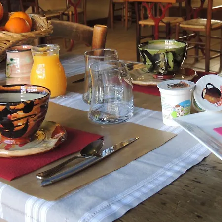 Restaurant Du Plomb Du Cantal Отель 3*