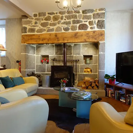 Restaurant Du Plomb Du Cantal Hotel