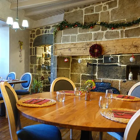 Hotel Restaurant Du Plomb Du Cantal