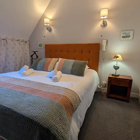 Otel Restaurant Du Plomb Du Cantal 3*