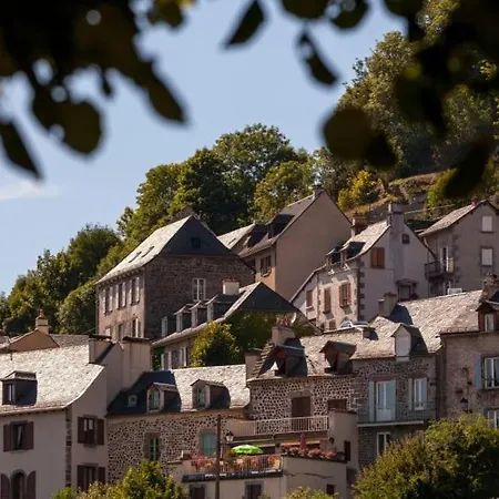 Restaurant Du Plomb Du Cantal
