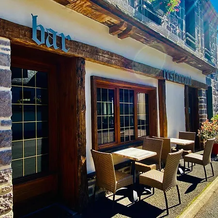Restaurant Du Plomb Du Cantal 3*