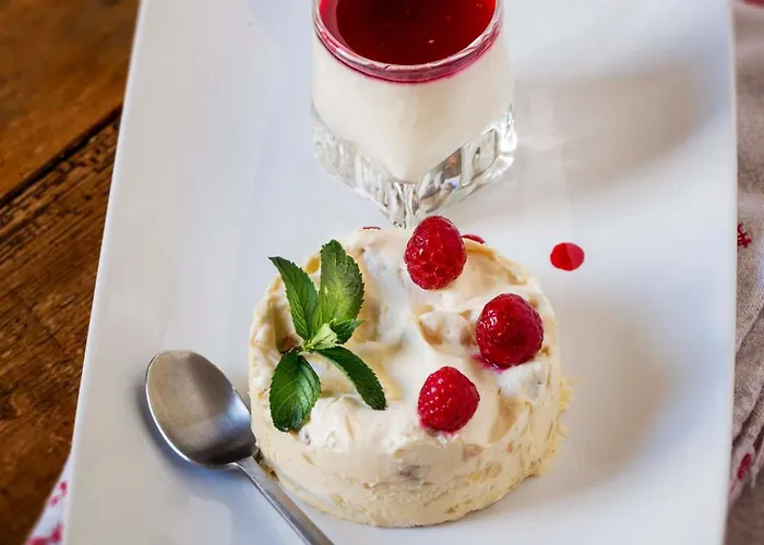 Hotel Restaurant Du Plomb Du Cantal