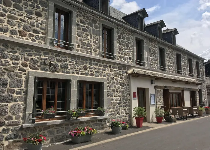 Restaurant Du Plomb Du Cantal Murat (Cantal)