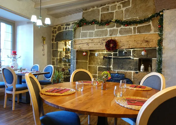 Hotel Restaurant Du Plomb Du Cantal